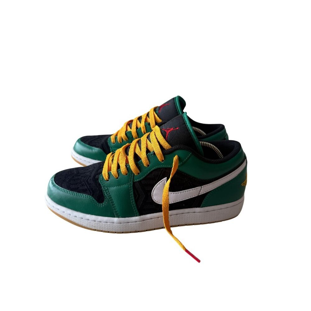 Nike Air Jordan 1 Low SE Holiday Special Malachite Green Sneakers Size 9 - Picture 3 of 10